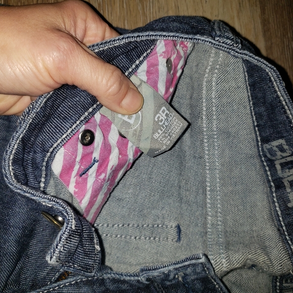 Bullhead shorts - Picture 2 of 3